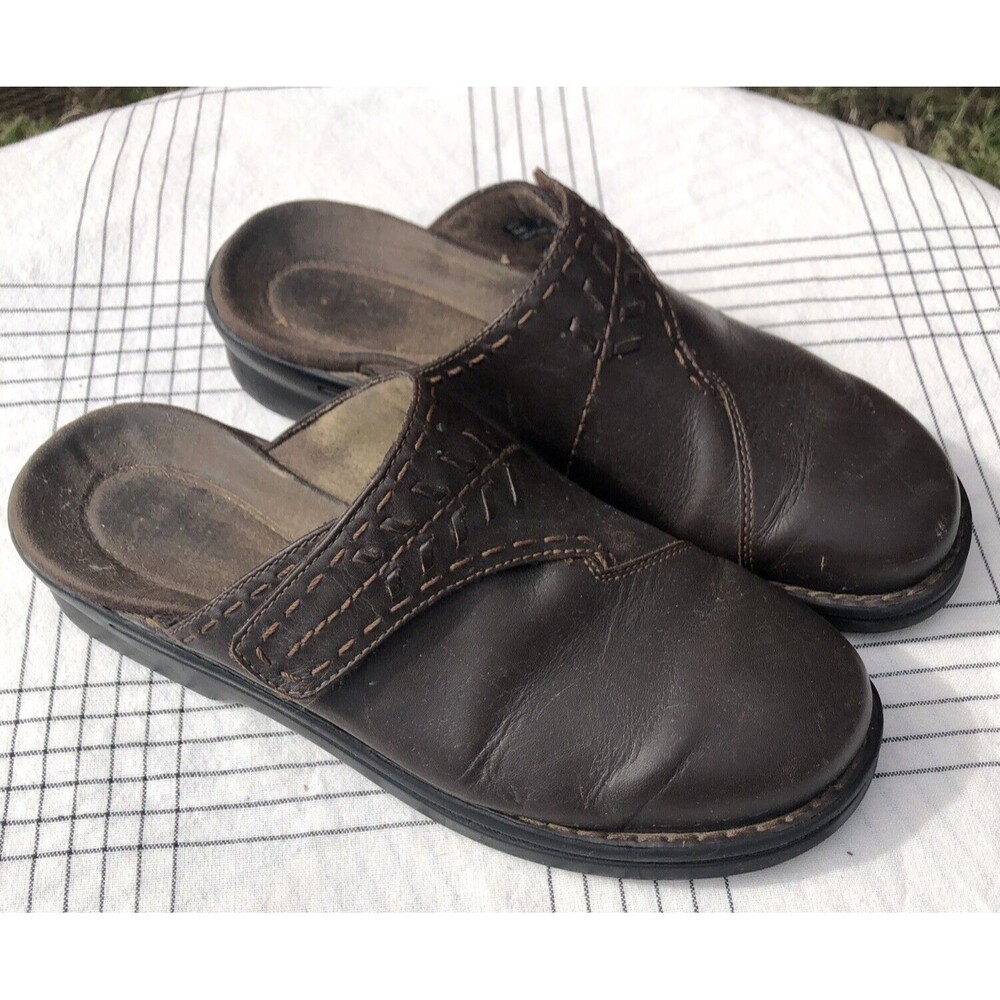 CLARKS Women's Brown Leather Mule Slide Shoes 7M Accent Stitching/Lacing 35537 - Picture 3 of 7
